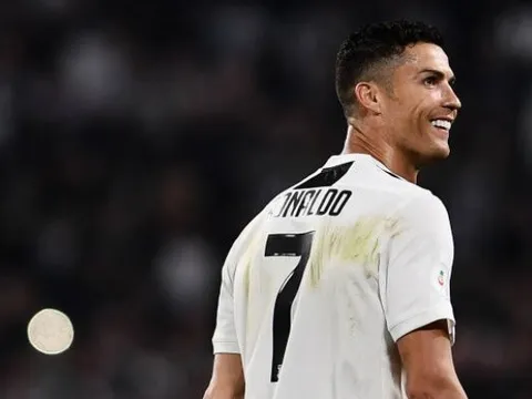5 điểm nhấn Juventus 3-1 Napoli: Ronaldo đổi vai diễn, Serie A kết thúc ngay tháng 9?