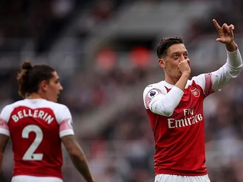 5 điểm nhấn Newcastle 1-2 Arsenal: Ozil trở lại đỉnh cao, Emery đọc trận đấu tuyệt vời