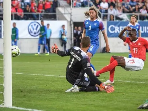 5 điểm nhấn Thụy Sĩ 6-0 Iceland: Shaqiri "nhắc khéo" Klopp, Iceland từ bỏ sở trường