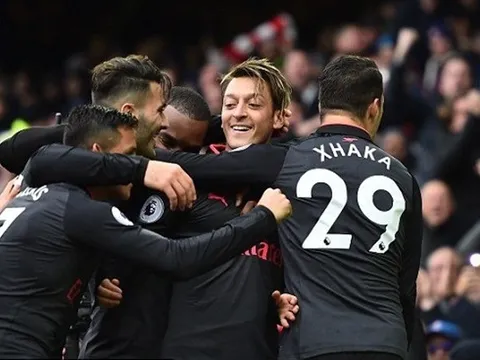 5 khẩu pháo rền vang, Arsenal san bằng Goodison Park