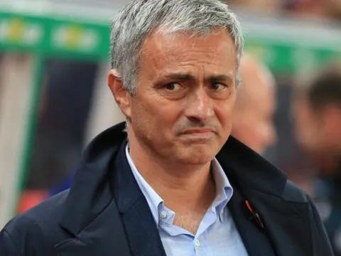 SỐC: Chỉ mất 15 phút để Man Utd dọn sạch 'tàn dư' thời Mourinho