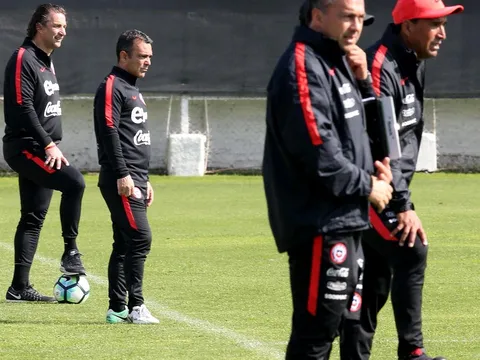 Sau vòng 16 La Liga: Bầy dơi 'gãy' cánh; Barca đá như đi dạo
