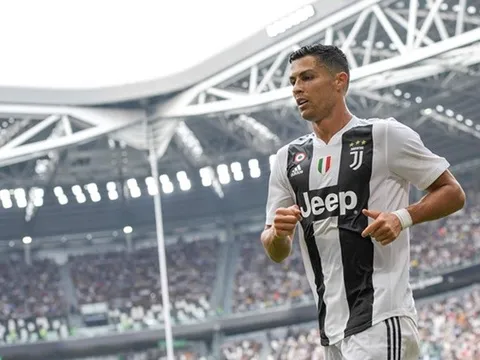 Cristiano Ronaldo: Sự đặc biệt đến từ tuổi tác