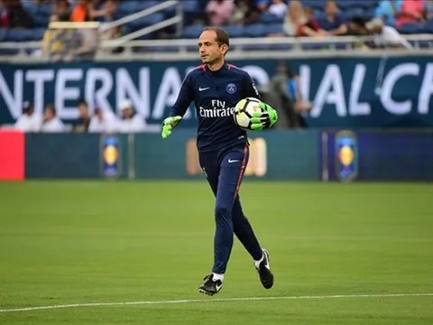 Arsenal thể hiện tham vọng từ vị trí... thủ môn!