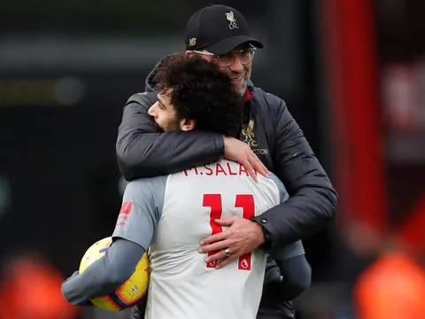 Salah lập hattrick, Klopp gửi lời "ruột gan" tới trò cưng
