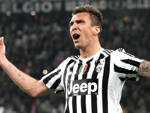 Juventus thắng derby Italia thứ 234, Allegri nói gì về "trò cưng" Mandzukic