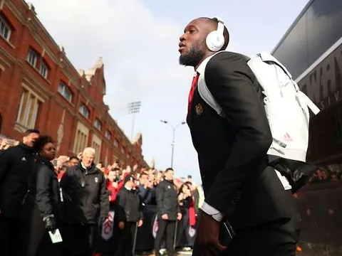 NHM chỉ ra cái tên khiến Man Utd chơi như "chấp người" trước Fulham