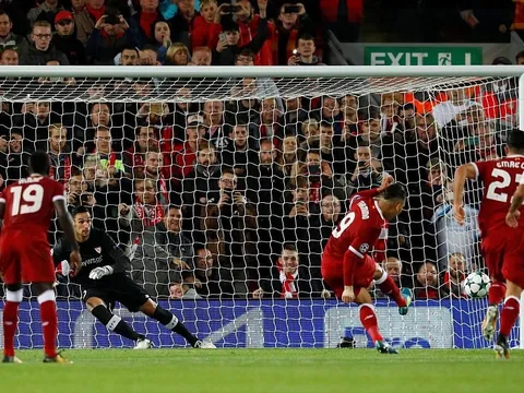 Firmino đá hỏng phạt đền, Liverpool chia điểm đáng tiếc trên sân nhà