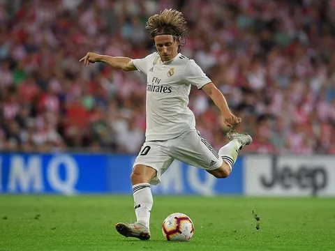 Bị "Messi xứ Basque" đâm thủng lưới, Real Madrid chấm dứt mạch trận toàn thắng