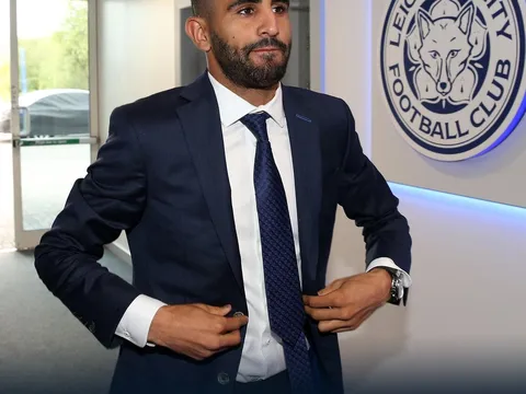 Riyad Mahrez bảnh bao tiến vào King Power