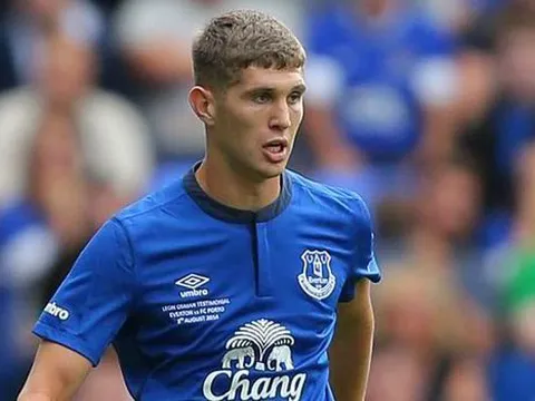 8 bản hợp đồng thành công nhất ở phiên chợ Đông Premier League