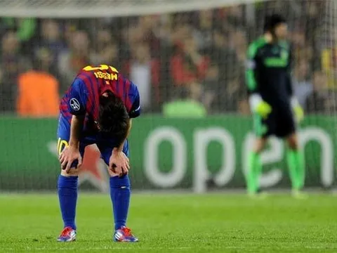 8 lần Messi khóc thét trước hàng phòng ngự Chelsea