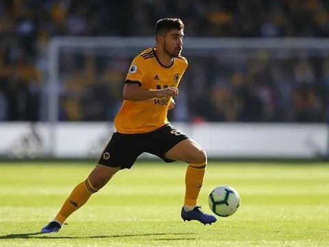 5 ngôi sao sẵn sàng đánh bật Rakitic khỏi Barcelona