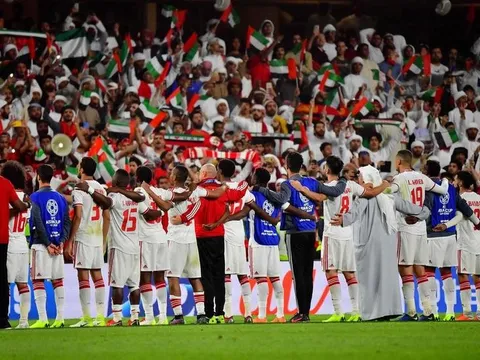 Không cho CĐV Qatar đến sân cổ vũ, Hoàng thân UAE bất ngờ "chơi trội"