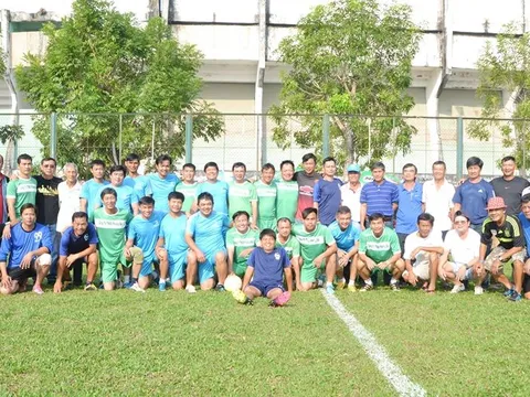 Nhà vô địch AFF Cup 2008 thi đấu gây quỹ từ thiện