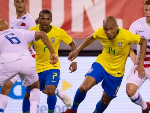 Fabinho gửi thông điệp đến Klopp sau màn tái xuất ở ĐT Brazil