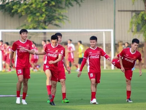 Cầu thủ Hà Nội FC hội quân, tuyển Việt Nam tiếp tục tập nhẹ nhàng