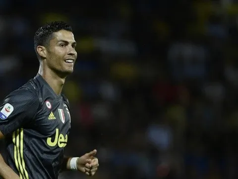 Ronaldo là người bắt đầu, vậy anh nên là kẻ kết thúc!