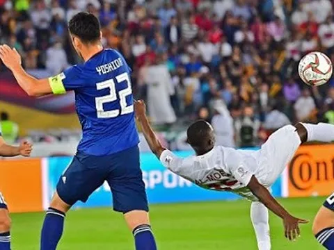 Asian Cup 2019: Almoez Ali được “bao che” để phá lưới Nhật Bản?