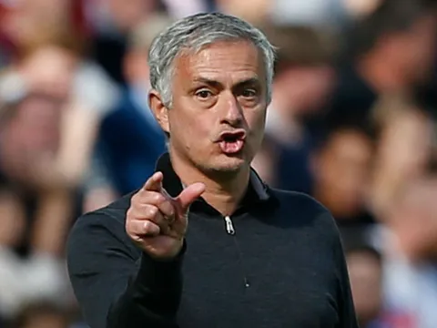 Mourinho đọc vị 2 điểm yếu M.U cần vá lại bằng các tân binh
