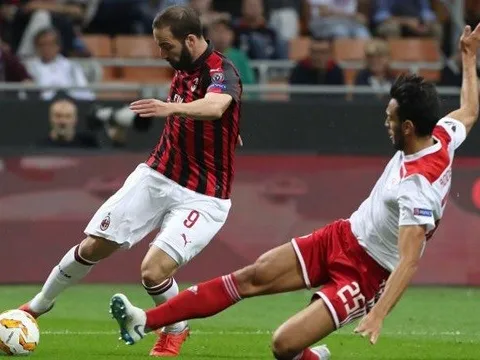 AC Milan và những vết gợn trong năm 2018