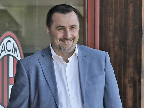 Ai là người có tiếng nói trong quyết định sa thải Montella?