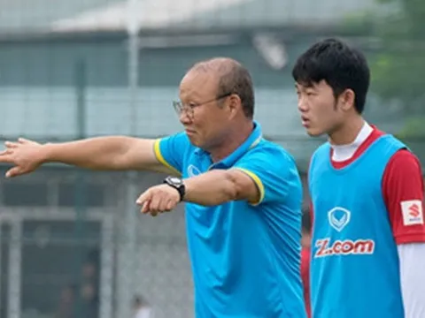 Ai sẽ đá cặp với Xuân Trường?