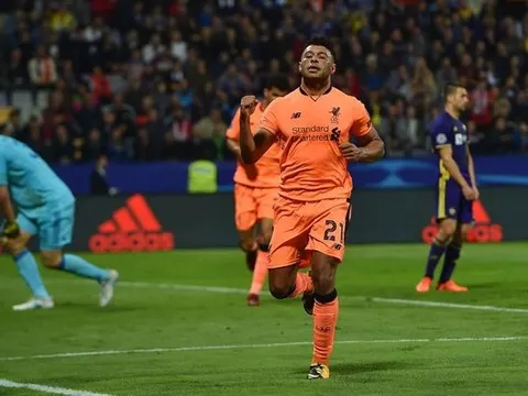Alex Oxlade-Chamberlain đã nổ súng lần đầu tiên cho Liverpool