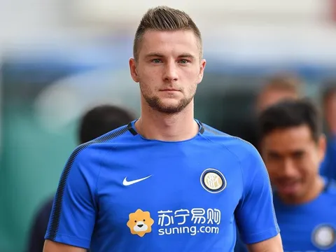 Man Utd nhận tin mới từ Skriniar, tính "nẫng tay trên" Liverpool