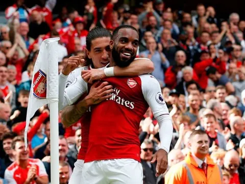 Alexandre Lacazette 'kể khổ' ở Arsenal
