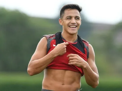 Alexis Sanchez tươi rói, Arsenal sẵn sàng đấu Liverpool
