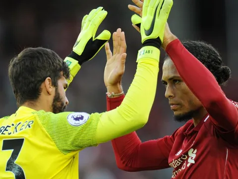 Alisson chứng minh giá trị, Liverpool tiếp tục thắng 'xấu xí'