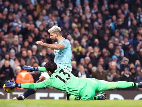 Alisson tiết lộ lý do từ chối Chelsea và chọn Liverpool