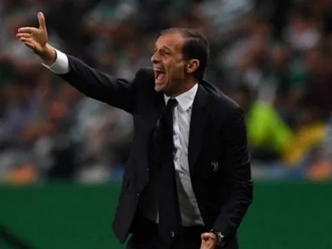 Allegri nổi khùng với phong độ tệ hại của Juventus