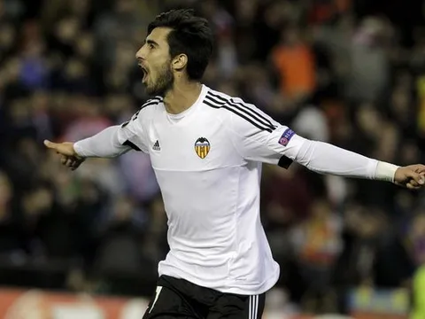 Andre Gomes khi còn tung hoành tại Valencia