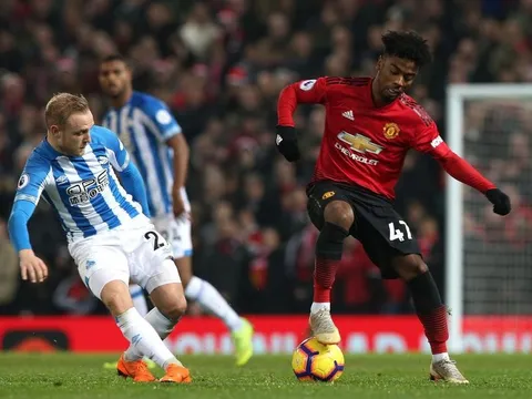 Quyết định thay người của Solskjaer khiến fan Quỷ đỏ hân hoan
