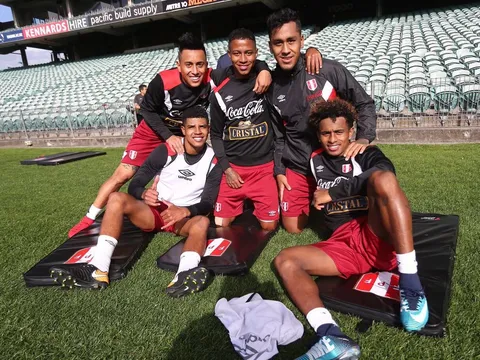 Ánh nắng chói chang tại New Zealand không làm Peru nản lòng