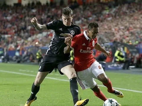Benfica 0-1 Man United: Một bàn là đủ!
