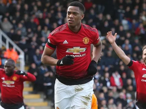 Anthony Martial lên tiếng, cảnh báo PSG vì sự hiện diện của một cái tên