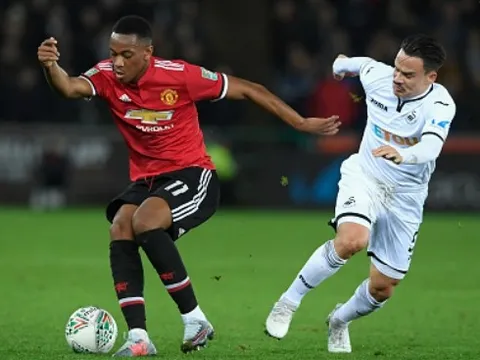 Anthony Martial thể hiện ra sao trước Swansea?