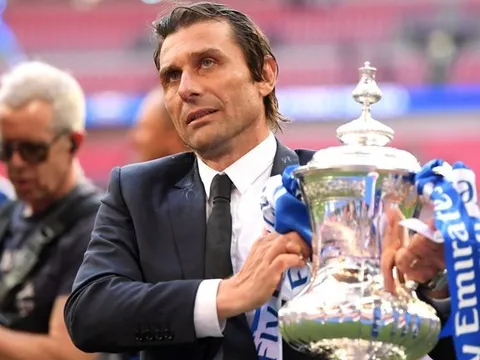 Antonio Conte rút lui khỏi cuộc đua vào 'Nhà Trắng'