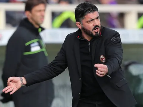 Áp lực không còn, Gattuso lại máu lửa bên ngoài đường biên