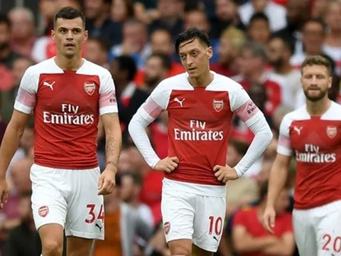 Arsenal: Đội bóng luôn chọn sai thời điểm?