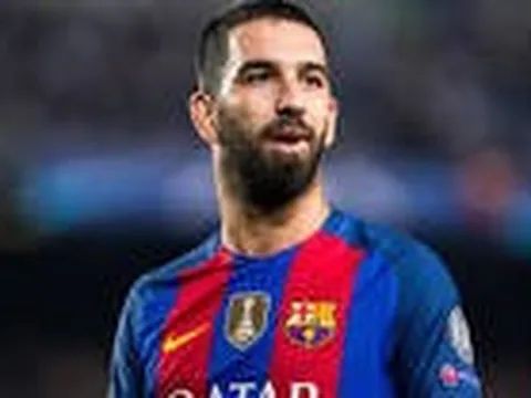 Arda Turan từng hay như thế nào trước khi đến Barcelona