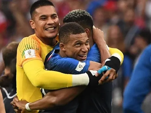 XÁC NHẬN: Người hùng tuyển Pháp muốn rời PSG đến Chelsea hè qua
