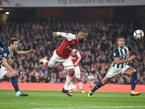 Arsenal 2-0 West Brom: Lukaku gọi, Lacazette trả lời