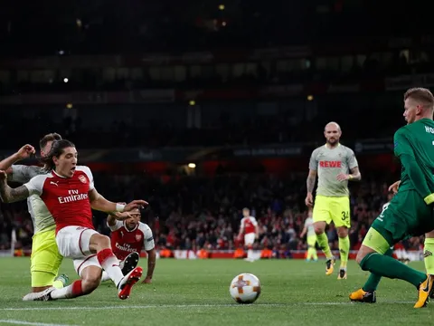 Arsenal 3-1 Cologne: Nhọc nhằn