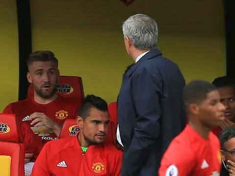 Arsenal & Chelsea tranh nhau 'hàng thừa' của Mourinho