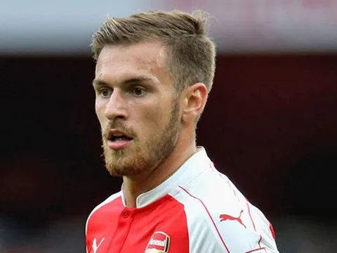 Arsenal thắng trận, Ramsey vẫn trầm tư như "ông cụ non"