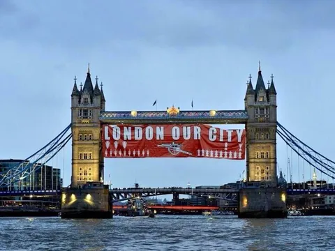 Arsenal và nỗi khổ trước derby: Bắc London màu gì?